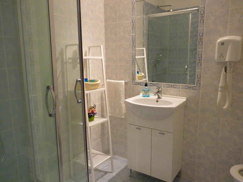 Bed and Breakfast Casa Dodic Триест Номер фото
